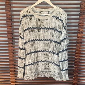 🎉NEW LISTING!🎉Velvet by Graham & Spencer Textured Knit Sweater